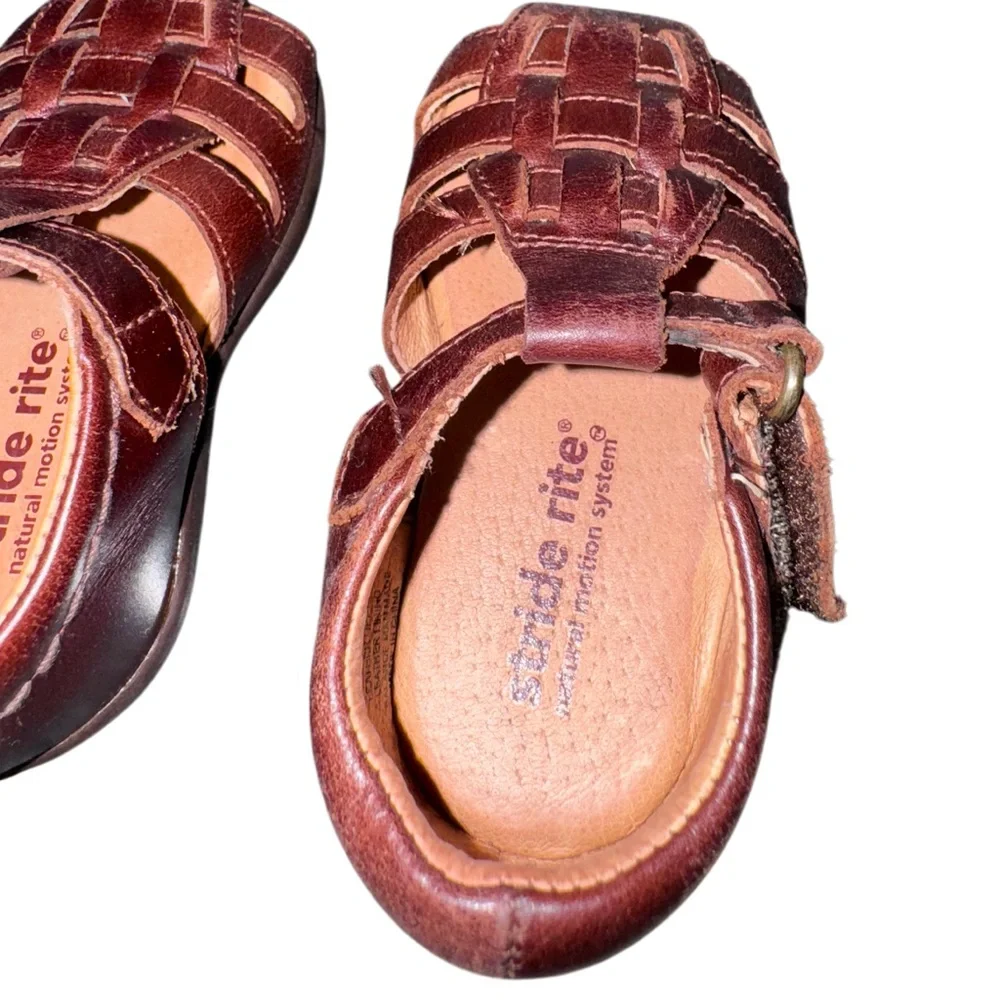 STRIDE RITE baby Guppy Lea  fisherman sandals boys shoes size 5.5 wide